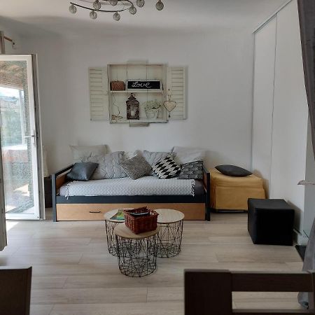 Home Tranquille Dans La Cite Du Mimosa - 2 Etoiles - Axelle Loc'Appart มองเดอลิเยอลานาปูล ภายนอก รูปภาพ